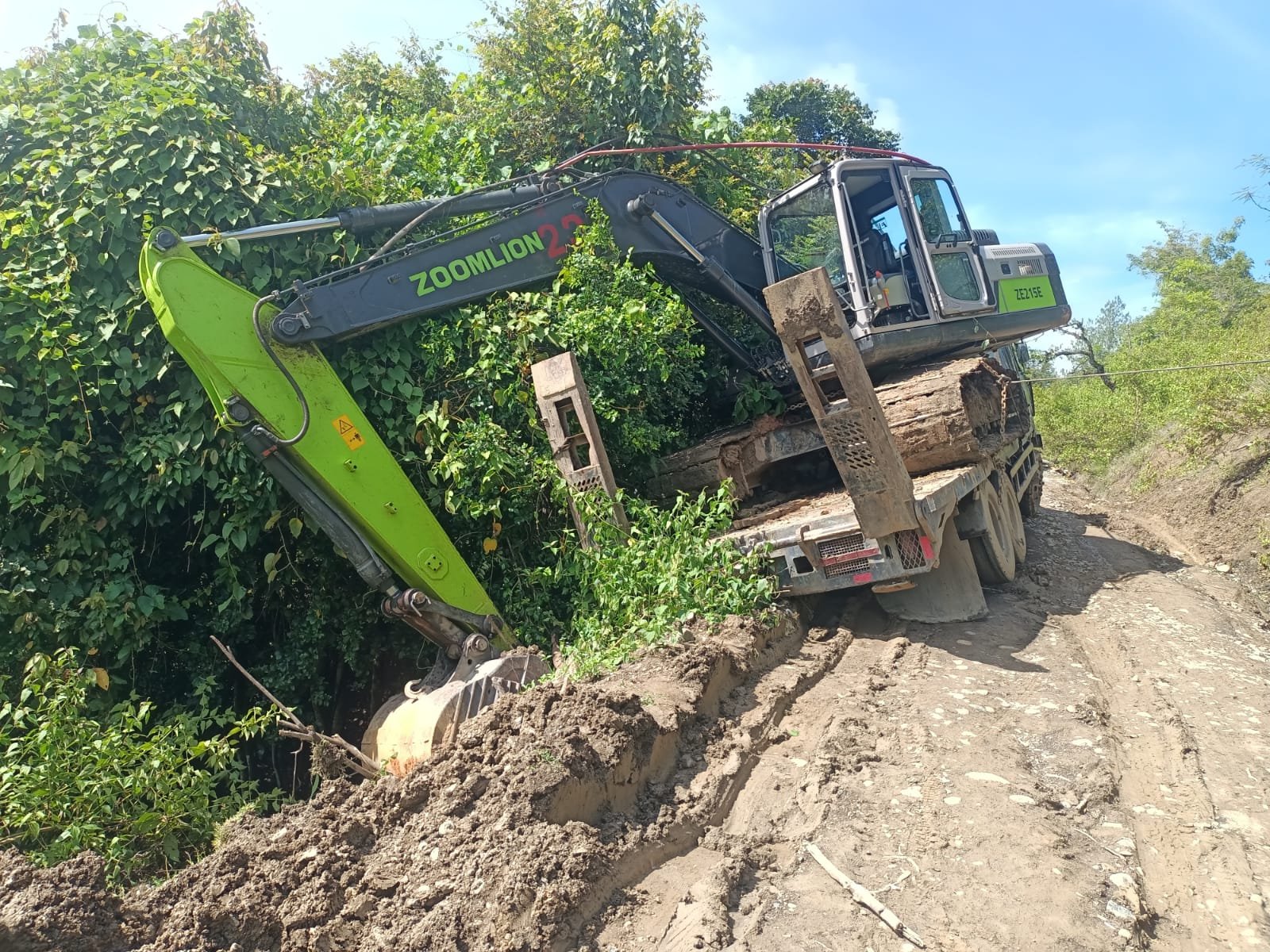 Masyarakat Kute Reje Kecewa Excavator Jadwal 30 Hari Menjadi 8 Hari Tanpa Kejelasan